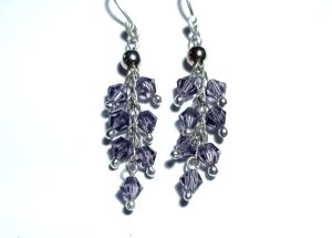 ARETES RACIMO MORADO