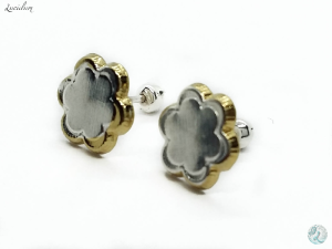 ARETES DORADOS FLOR