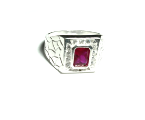 ANILLO CALADO PIEDRA ROJA